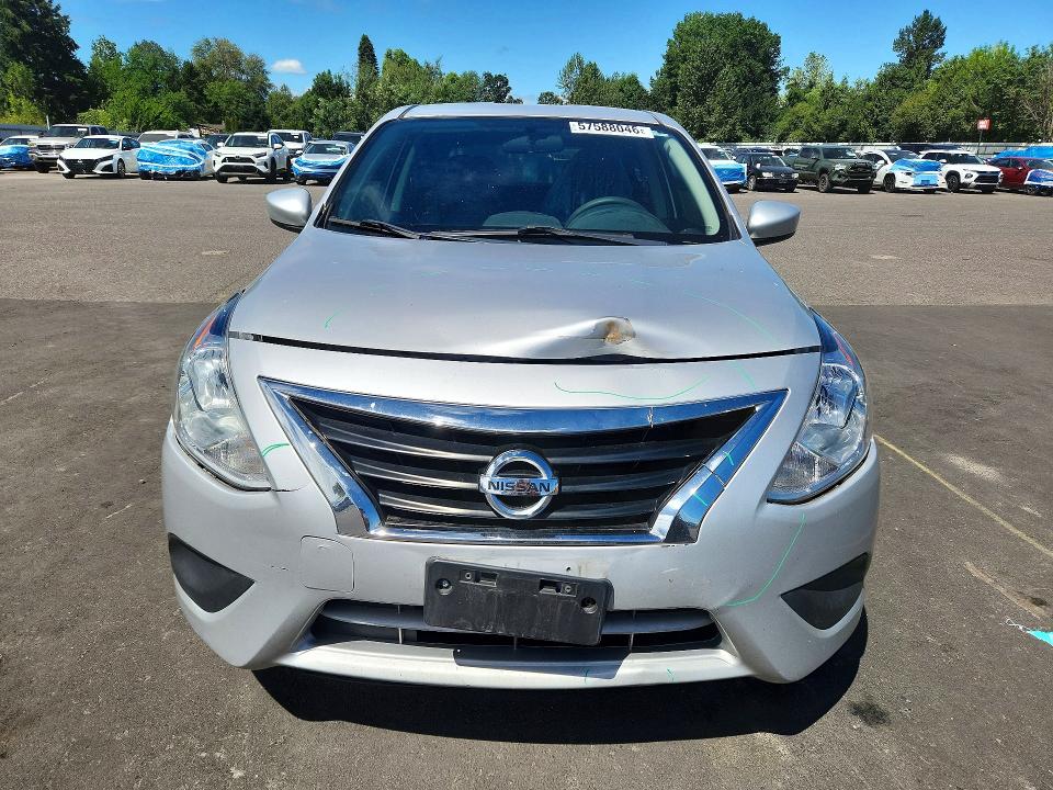 57588046 :رقم المزاد ، 3N1CN7APXJL845710 vin ، 2018 Nissan Versa مزاد بيع