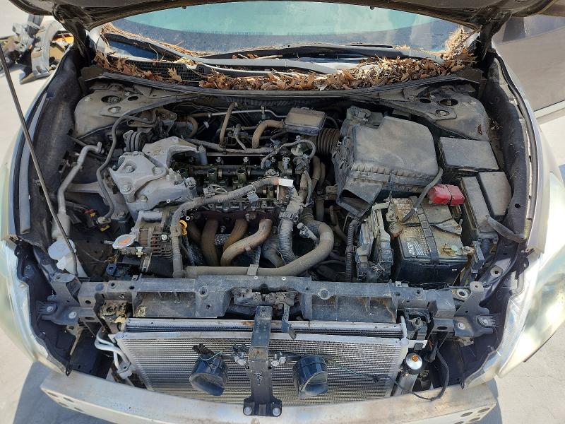 2015 Nissan Altima მანქანა იყიდება აუქციონზე, vin: 1N4AL3AP5FN918577, აუქციონის ნომერი: 55713906