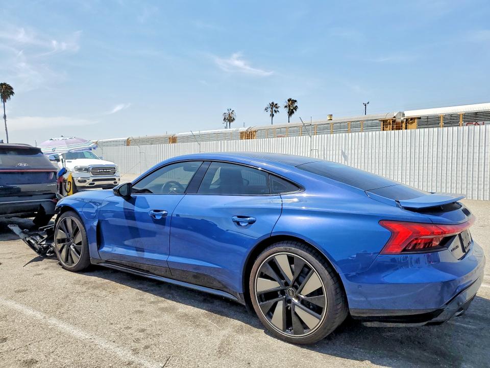 Auction sale of the 2024 Audi E-tron Gt, vin: WAUEJBFW0R7004402, lot number: 55794696
