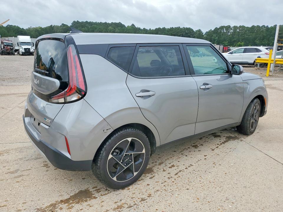 Продажа на аукционе авто 2023 Kia Soul, vin: KNDJ33AU0P7878060, номер лота: 58243896
