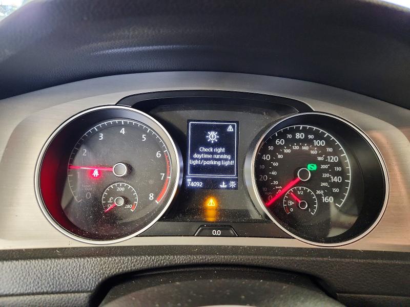 56343756 :رقم المزاد ، 3VW217AU5HM025546 vin ، 2017 Volkswagen Golf مزاد بيع