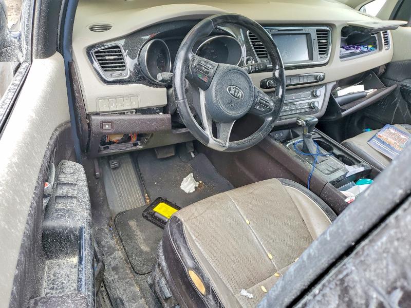 56655826 :رقم المزاد ، KNDME5C13H6272006 vin ، 2017 Kia Sedona مزاد بيع