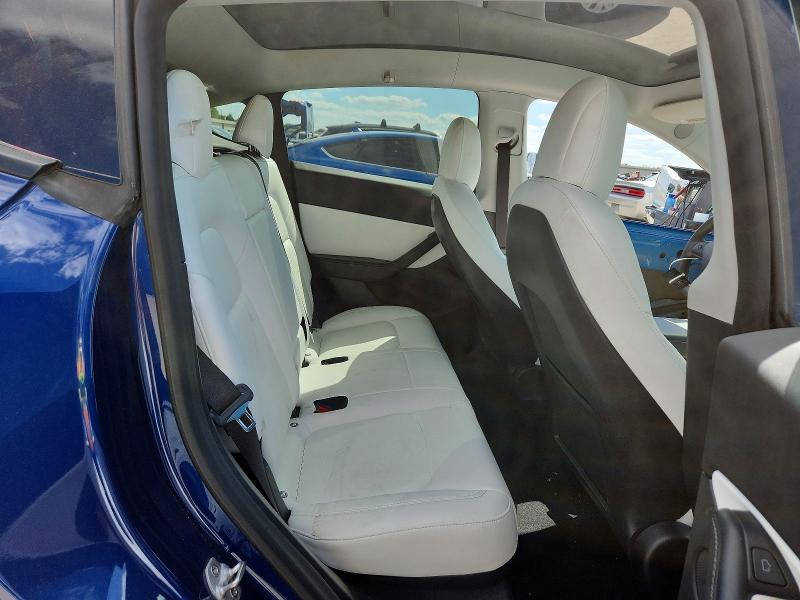 54170016 :رقم المزاد ، 5YJYGDEF5MF270111 vin ، 2021 Tesla Model Y مزاد بيع
