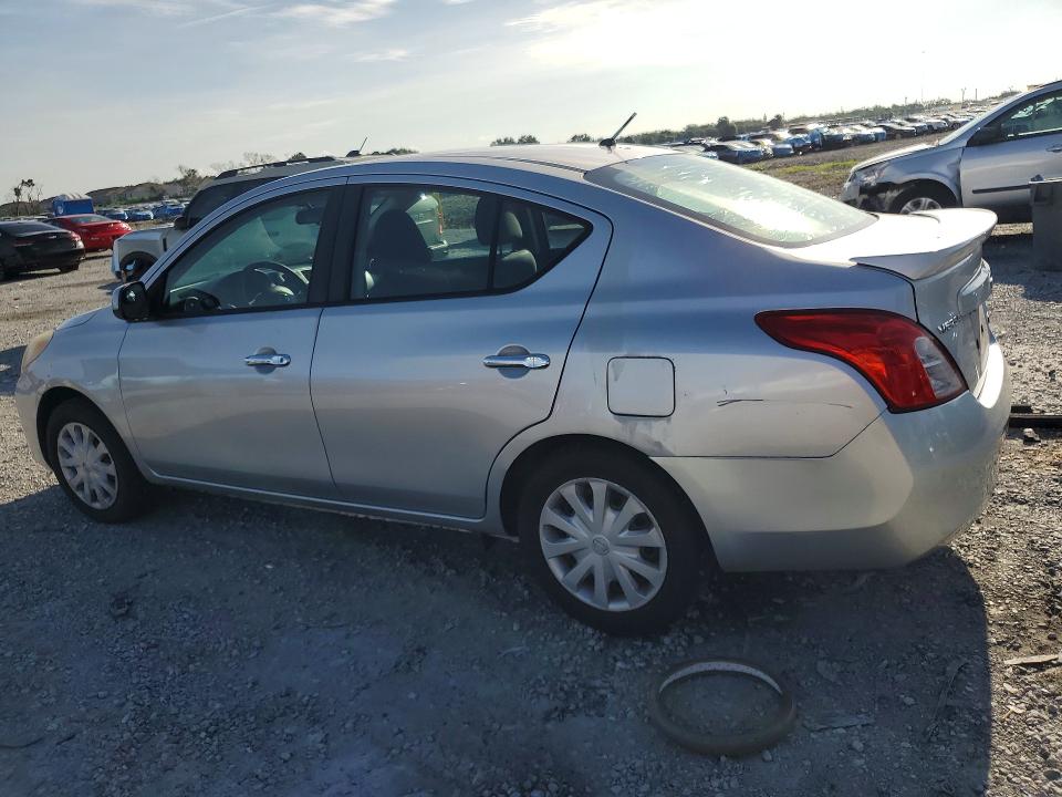 57376806 :رقم المزاد ، 3N1CN7APXDL859918 vin ، 2013 Nissan Versa مزاد بيع