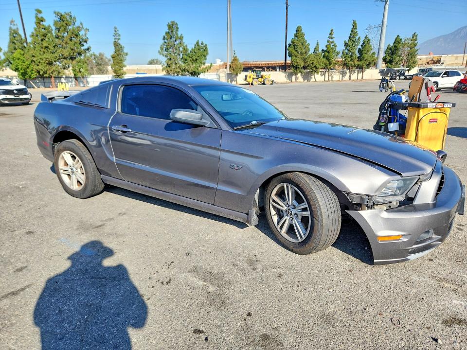 Продажа на аукционе авто 2014 Ford Mustang, vin: 1ZVBP8AM8E5262134, номер лота: 57085046