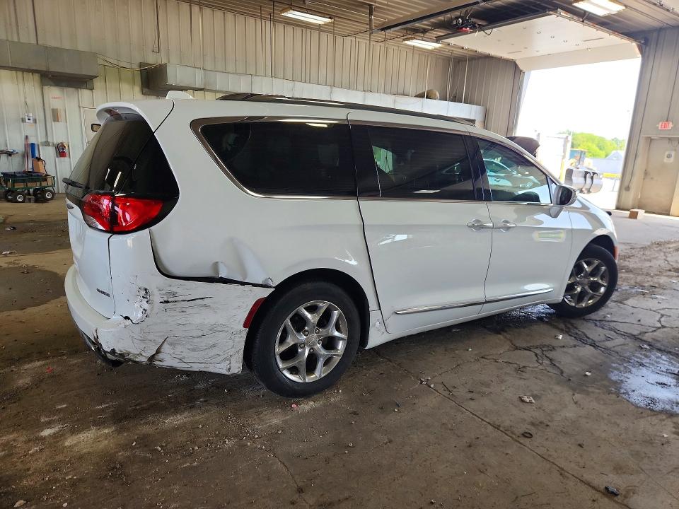 2018 Chrysler Pacifica მანქანა იყიდება აუქციონზე, vin: 2C4RC1GG9JR251775, აუქციონის ნომერი: 59307616