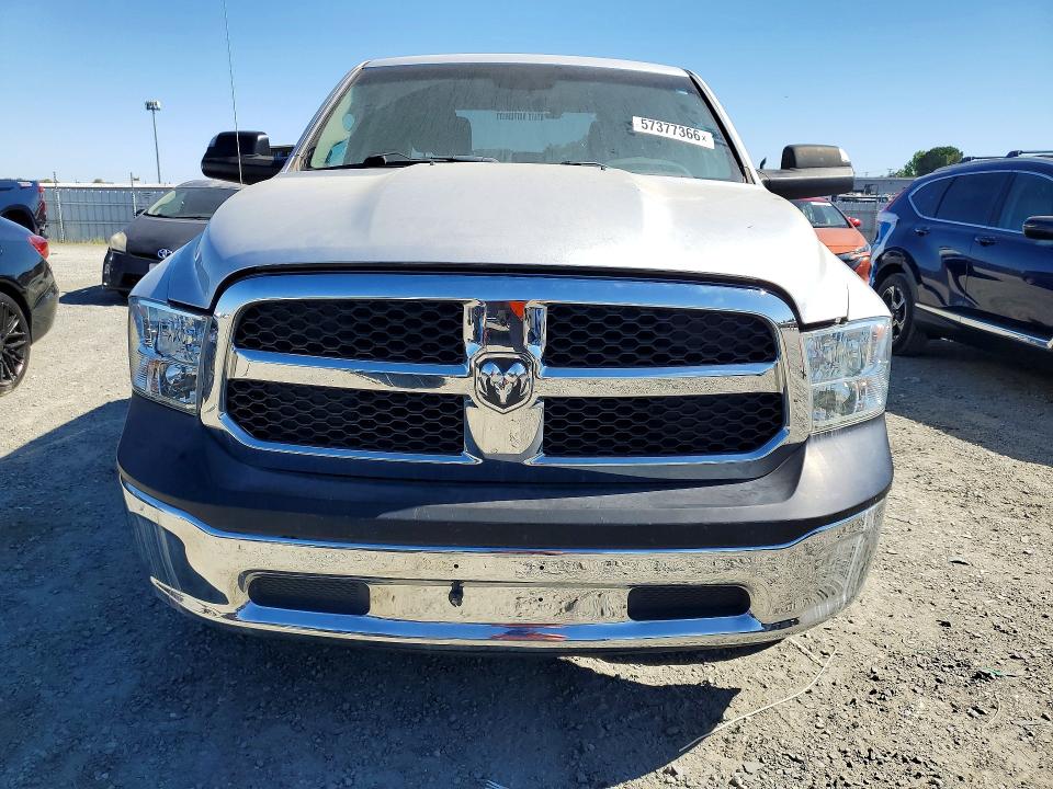 57377366 :رقم المزاد ، 1C6RR7KM8HS606403 vin ، 2017 Ram 1500 مزاد بيع