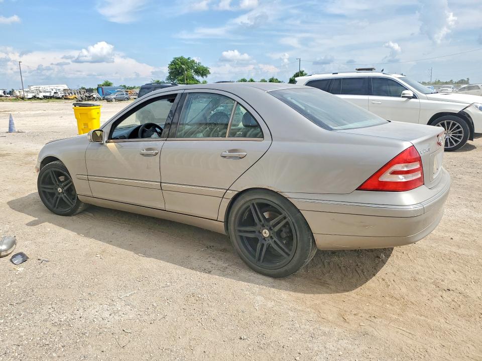 2004 Mercedes-benz C მანქანა იყიდება აუქციონზე, vin: WDBRF61J54A621460, აუქციონის ნომერი: 56150376