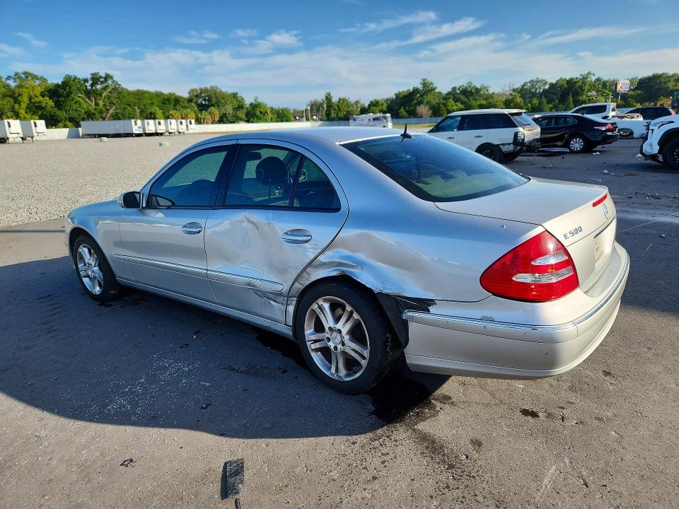 57552356 :رقم المزاد ، WDBUF70J14A394138 vin ، 2004 Mercedes-benz E مزاد بيع