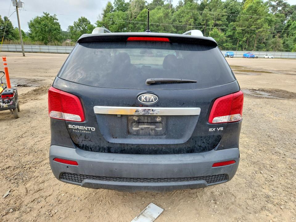 2013 Kia Sorento მანქანა იყიდება აუქციონზე, vin: 5XYKU3A24DG317987, აუქციონის ნომერი: 58628636