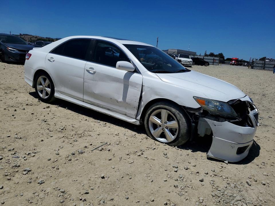 55784636 :رقم المزاد ، 4T1BF3EK2BU703545 vin ، 2011 Toyota Camry مزاد بيع