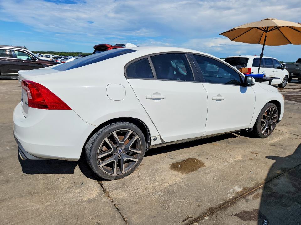 Продажа на аукционе авто 2017 Volvo S60, vin: YV126MFL0H2430556, номер лота: 57302266