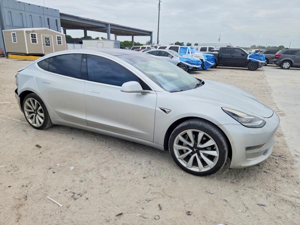Продажа на аукционе авто 2018 Tesla Model 3, vin: 5YJ3E1EA0JF009578, номер лота: 54420916