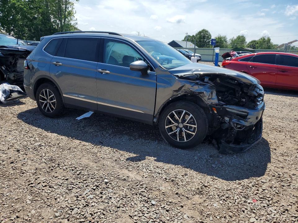 59107306 :رقم المزاد ، 3VV2B7AX1MM087516 vin ، 2021 Volkswagen Tiguan مزاد بيع