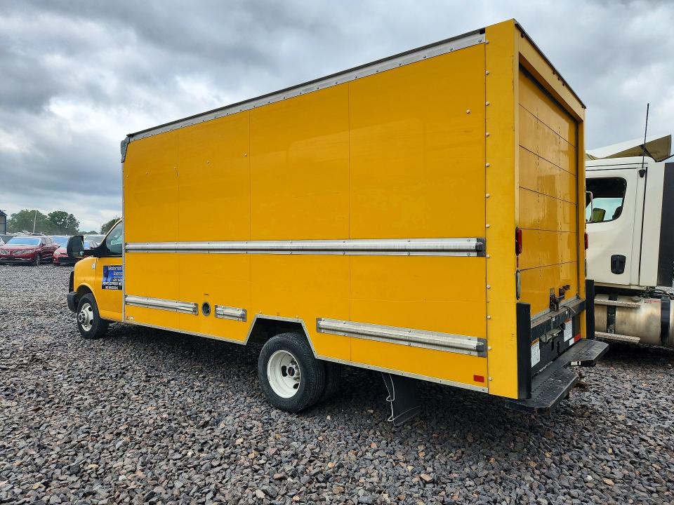 55335946 :رقم المزاد ، 1GD37TCG8G1255112 vin ، 2016 Gmc Savana مزاد بيع