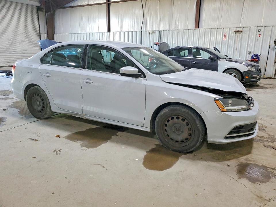 58749376 :رقم المزاد ، 3VW2B7AJ4HM291935 vin ، 2017 Volkswagen Jetta مزاد بيع
