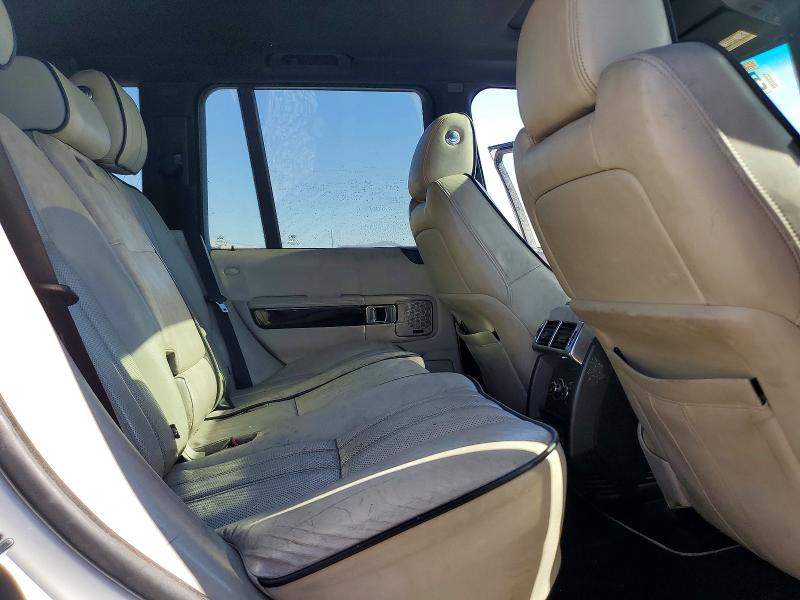 2011 Land Rover Range Rover მანქანა იყიდება აუქციონზე, vin: SALMF1D44BA350644, აუქციონის ნომერი: 58096266