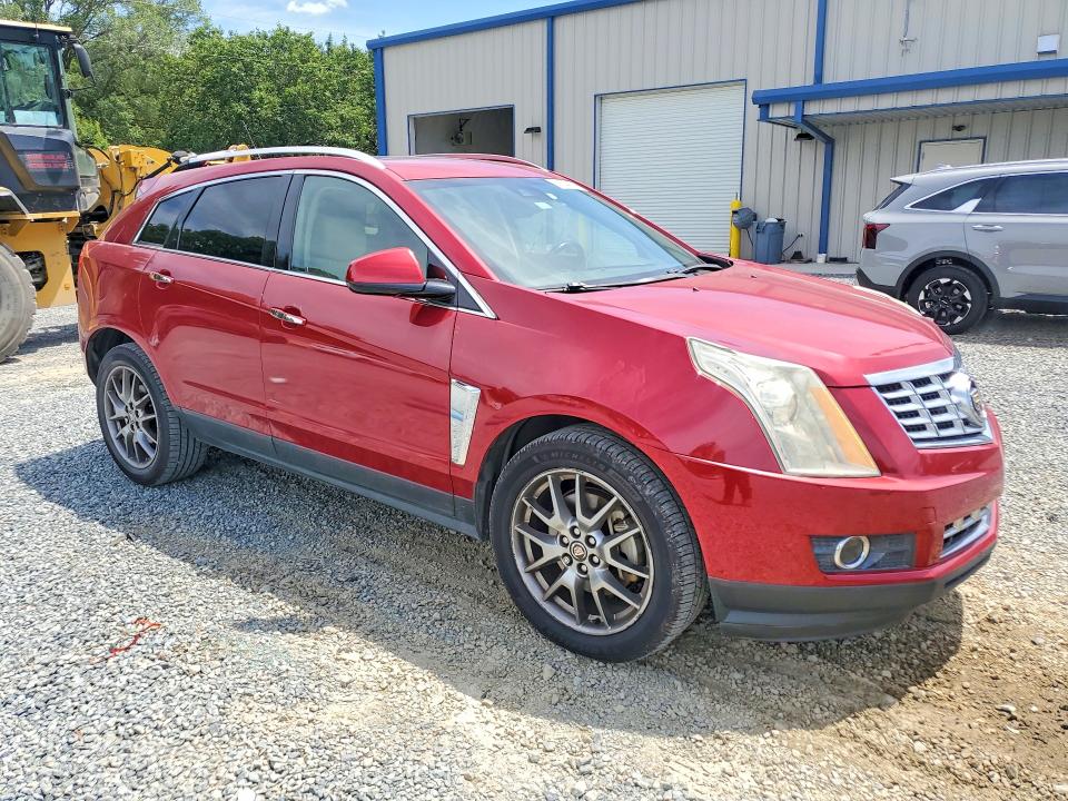 58644926 :رقم المزاد ، 3GYFNCE3XFS572561 vin ، 2015 Cadillac Srx مزاد بيع