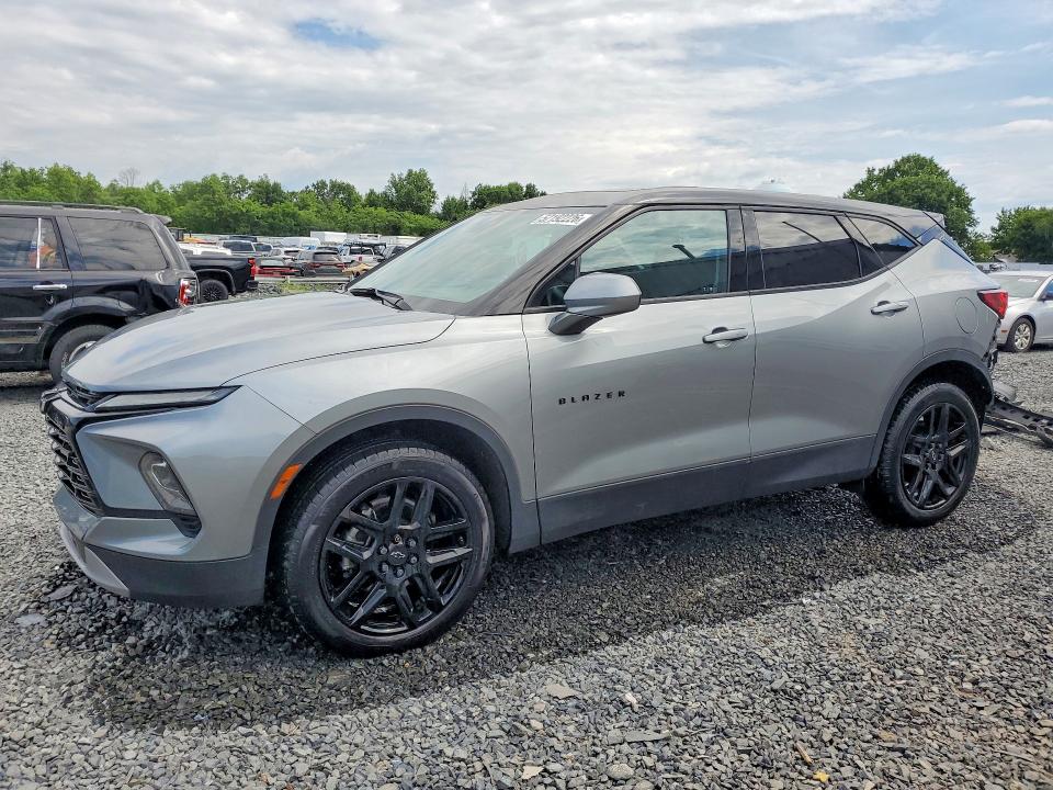 Продаж на аукціоні авто 2023 Chevrolet Blazer, vin: 3GNKBHR4XPS124665, номер лоту: 57192226