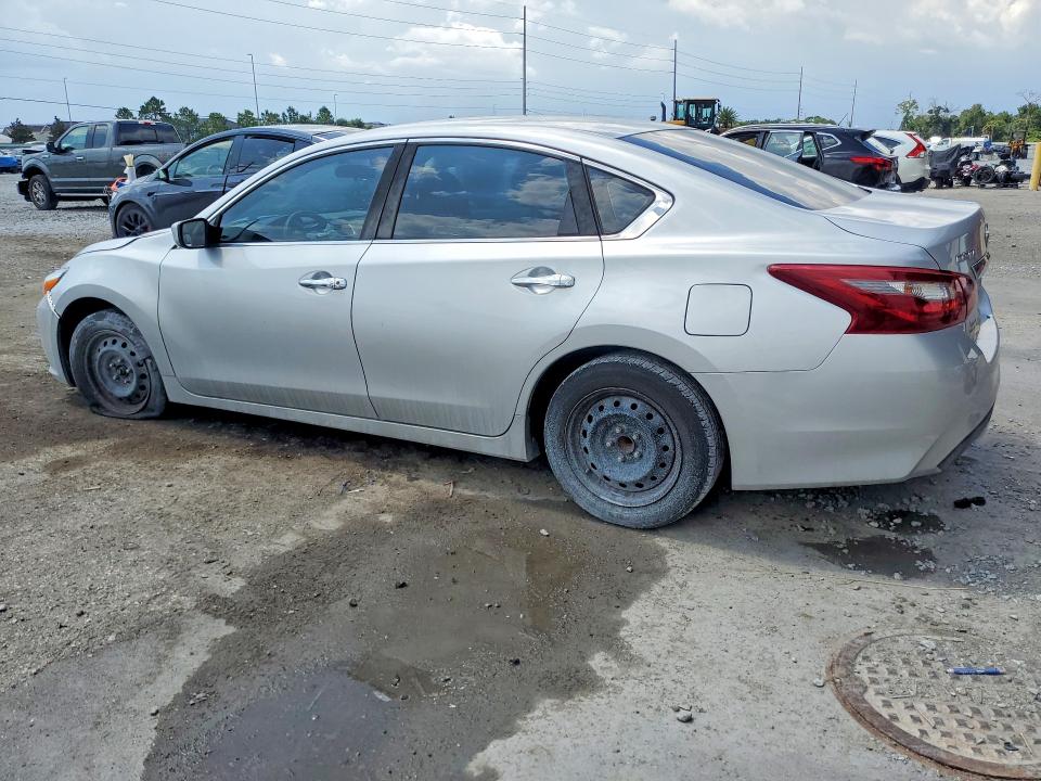 79134305 :رقم المزاد ، 1N4AL3AP4JC138588 vin ، 2018 Nissan Altima مزاد بيع