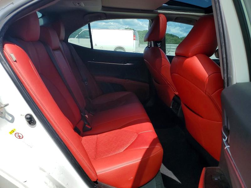 Продажа на аукционе авто 2019 Toyota Camry, vin: 4T1B61HK8KU180239, номер лота: 58323246