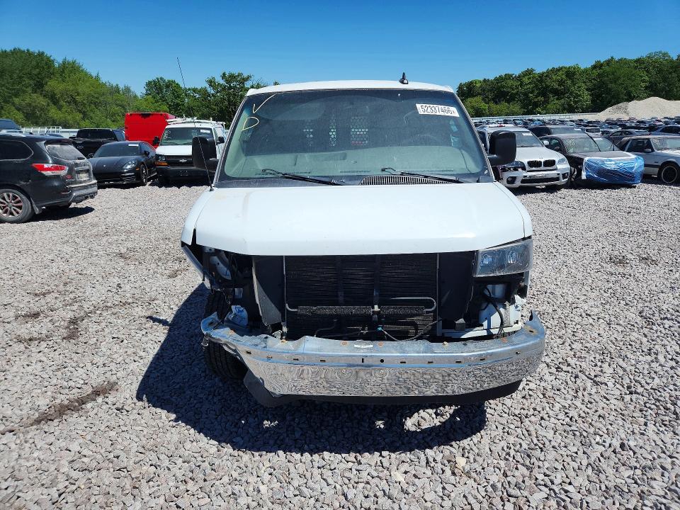 52337466 :رقم المزاد ، 1GCWGAFG1L1179647 vin ، 2020 Chevrolet Express 2500 مزاد بيع