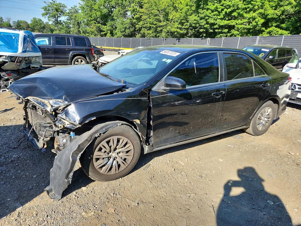 56067026 :رقم المزاد ، 4T4BF1FK4DR276011 vin ، 2013 Toyota Camry مزاد بيع