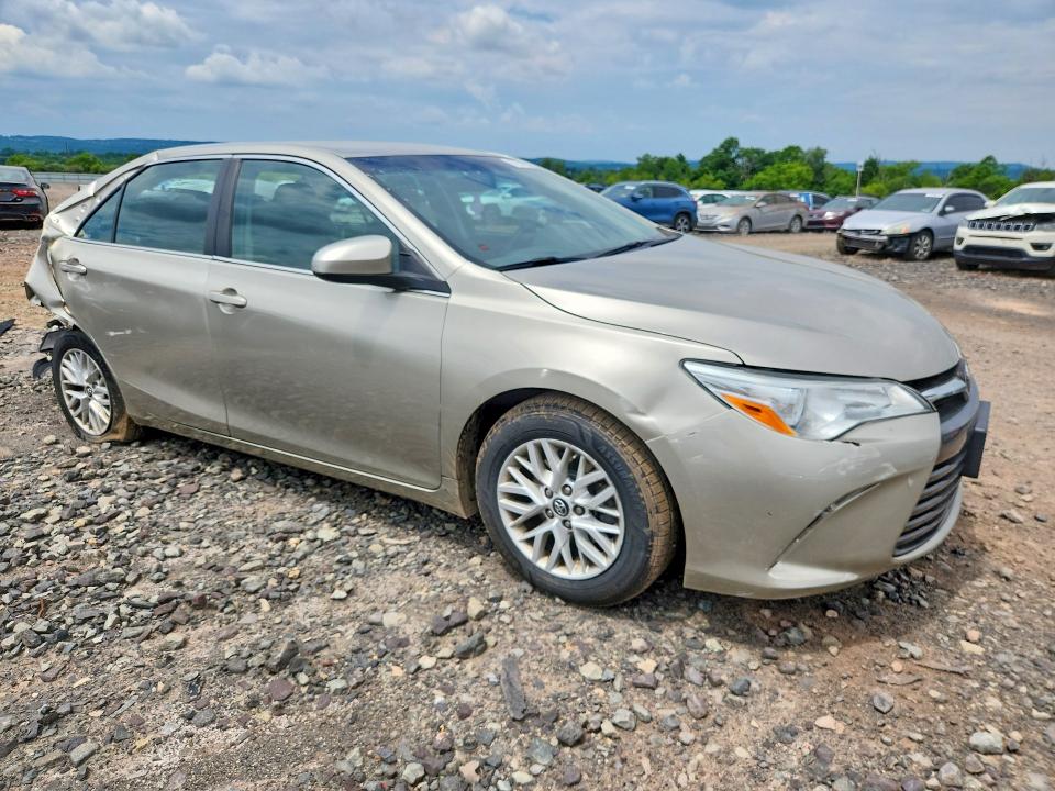 2016 Toyota Camry მანქანა იყიდება აუქციონზე, vin: 4T4BF1FK7GR560107, აუქციონის ნომერი: 57551846