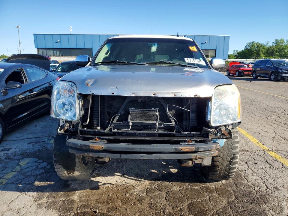2011 Cadillac Escalade მანქანა იყიდება აუქციონზე, vin: 1GYS4KEF2BR122521, აუქციონის ნომერი: 53747576