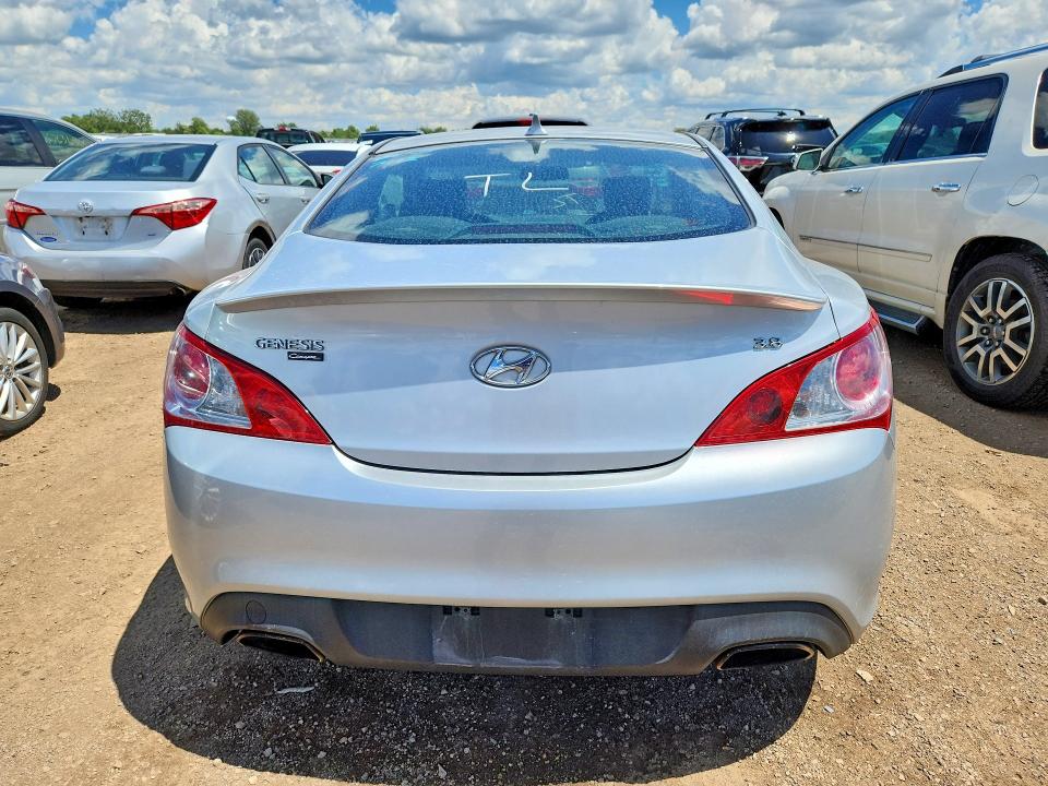 2010 Hyundai Genesis Coupe მანქანა იყიდება აუქციონზე, vin: KMHHU6KH8AU042399, აუქციონის ნომერი: 57060176