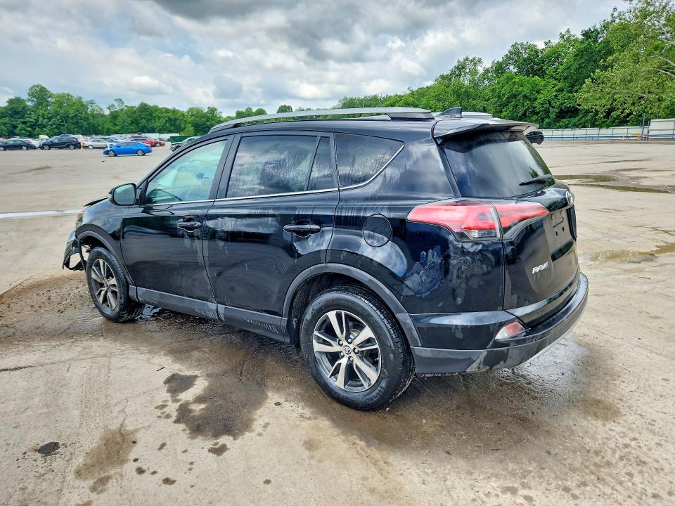 56261796 :رقم المزاد ، 2T3RFREV8JW831886 vin ، 2018 Toyota Rav4 مزاد بيع