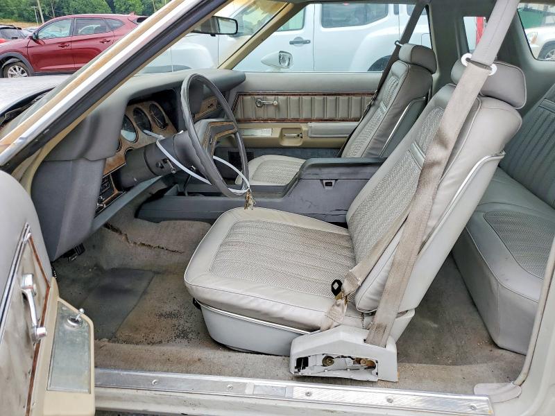 57668046 :رقم المزاد ، 7G87F252558 vin ، 1977 Ford Thunderbird مزاد بيع