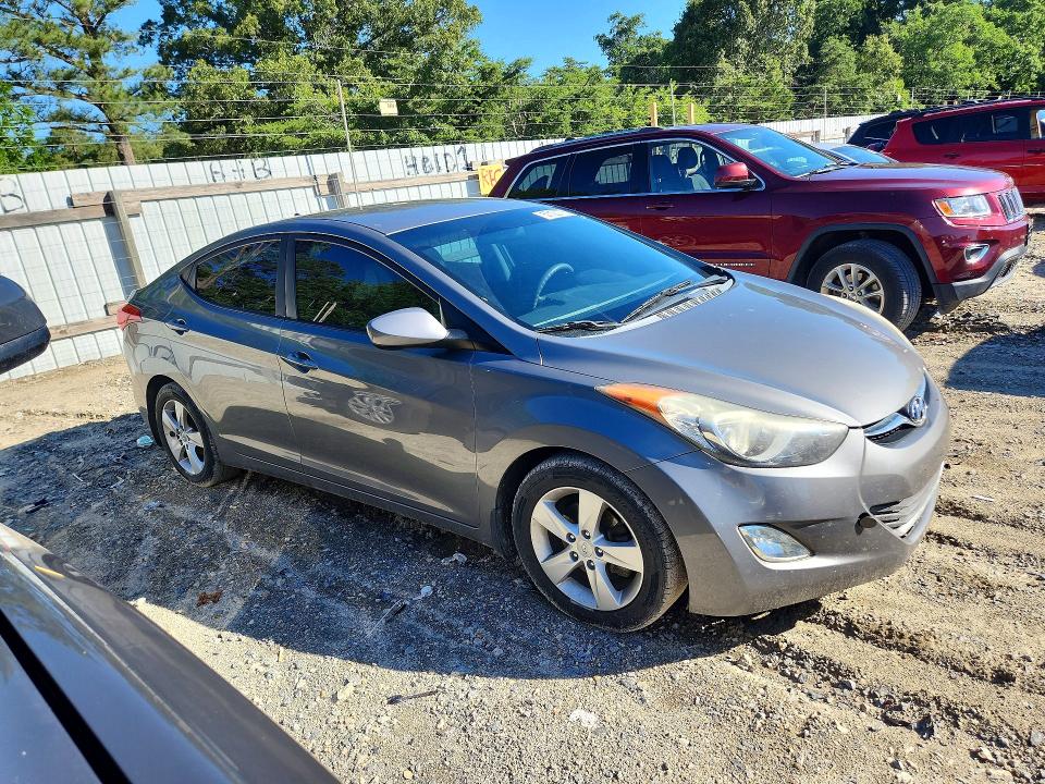 2013 Hyundai Elantra მანქანა იყიდება აუქციონზე, vin: 5NPDH4AE8DH404684, აუქციონის ნომერი: 57120776