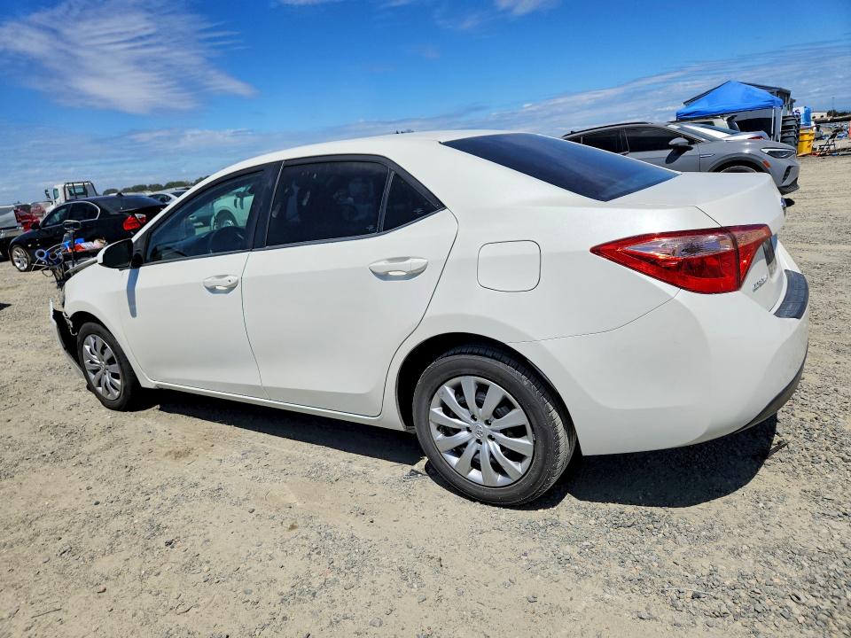 Продаж на аукціоні авто 2018 Toyota Corolla, vin: 5YFBURHE2JP769172, номер лоту: 59165826