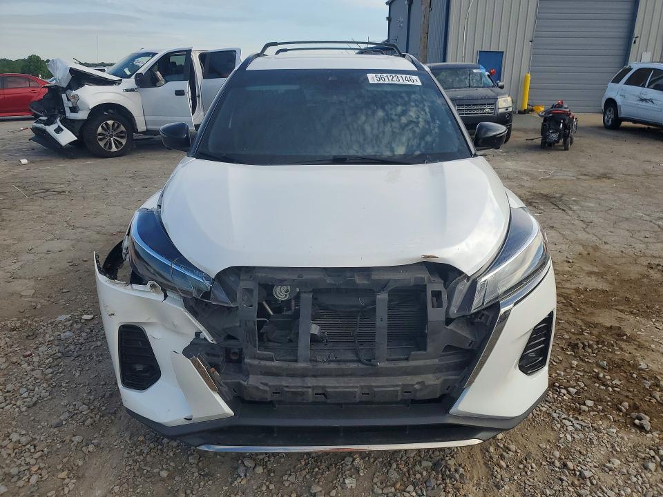2021 Nissan Kicks მანქანა იყიდება აუქციონზე, vin: 3N1CP5DV3ML549327, აუქციონის ნომერი: 56123146