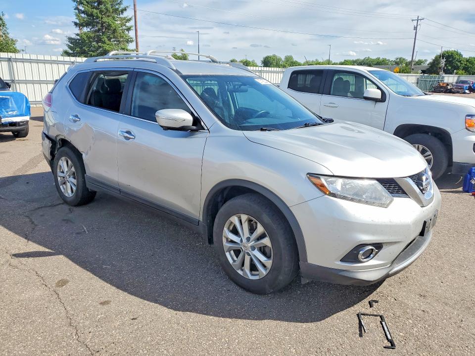 2015 Nissan Rogue მანქანა იყიდება აუქციონზე, vin: 5N1AT2MK7FC899168, აუქციონის ნომერი: 57165046