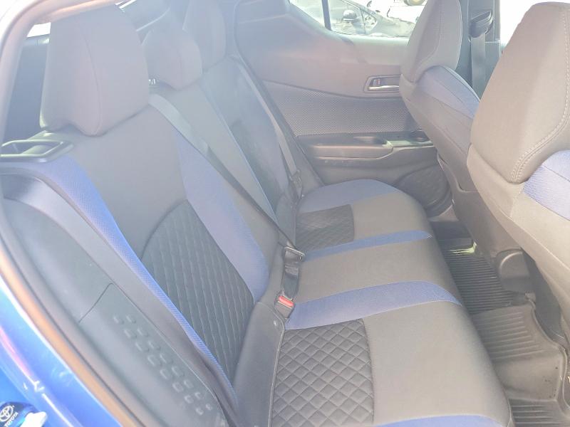57740516 :رقم المزاد ، NMTKHMBX0NR142189 vin ، 2022 Toyota C-hr مزاد بيع