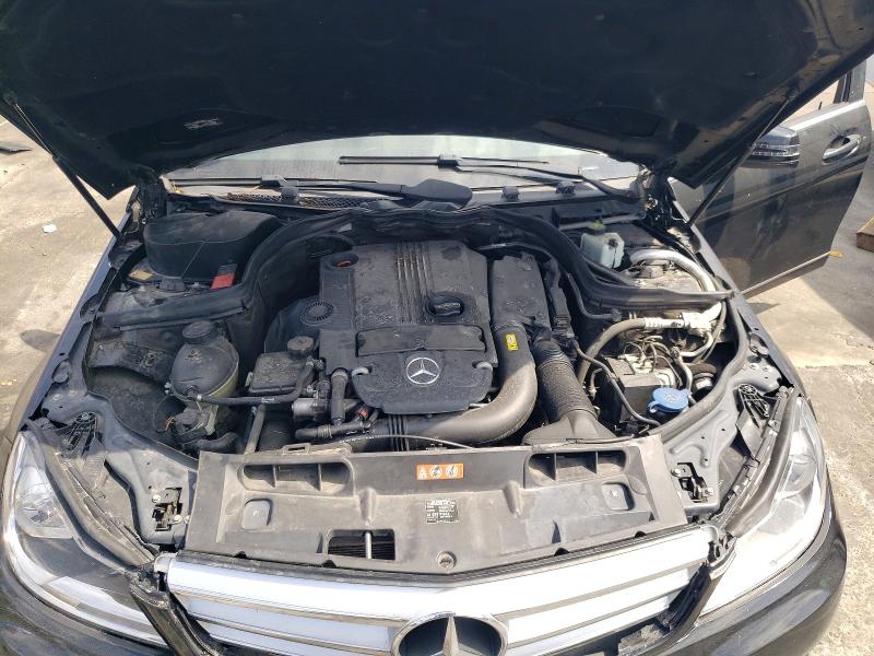 Продаж на аукціоні авто 2012 Mercedes-benz C, vin: WDDGF4HB6CR237012, номер лоту: 56459866
