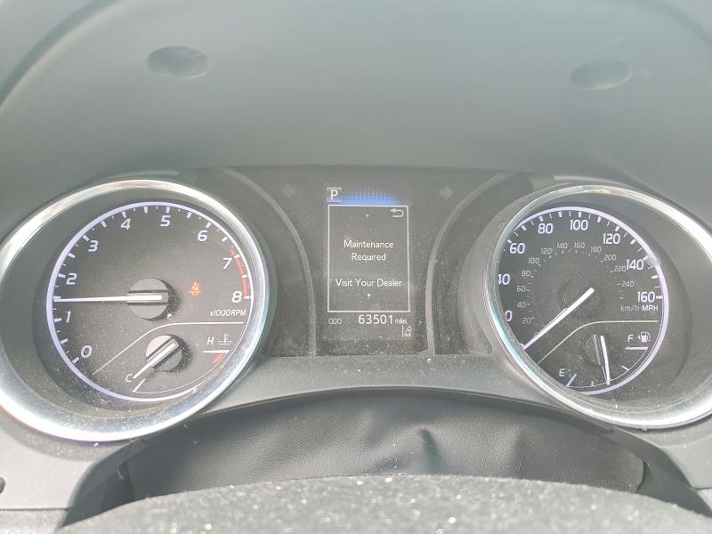 56698746 :رقم المزاد ، 4T1B11HK4JU150328 vin ، 2018 Toyota Camry مزاد بيع