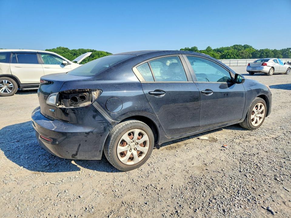 57028926 :رقم المزاد ، JM1BL1U77D1715211 vin ، 2013 Mazda 3 مزاد بيع