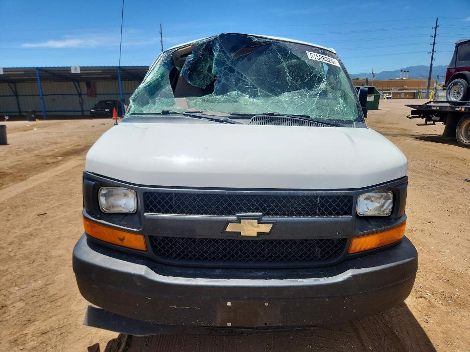 57528326 :رقم المزاد ، 1GCWGAFF5H1347417 vin ، 2017 Chevrolet Express G2500 مزاد بيع