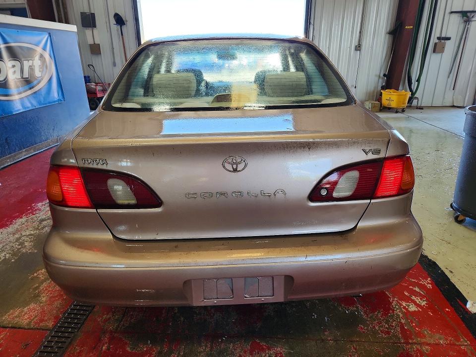 55990886 :رقم المزاد ، 1NXBR12E7WZ089821 vin ، 1998 Toyota Corolla مزاد بيع