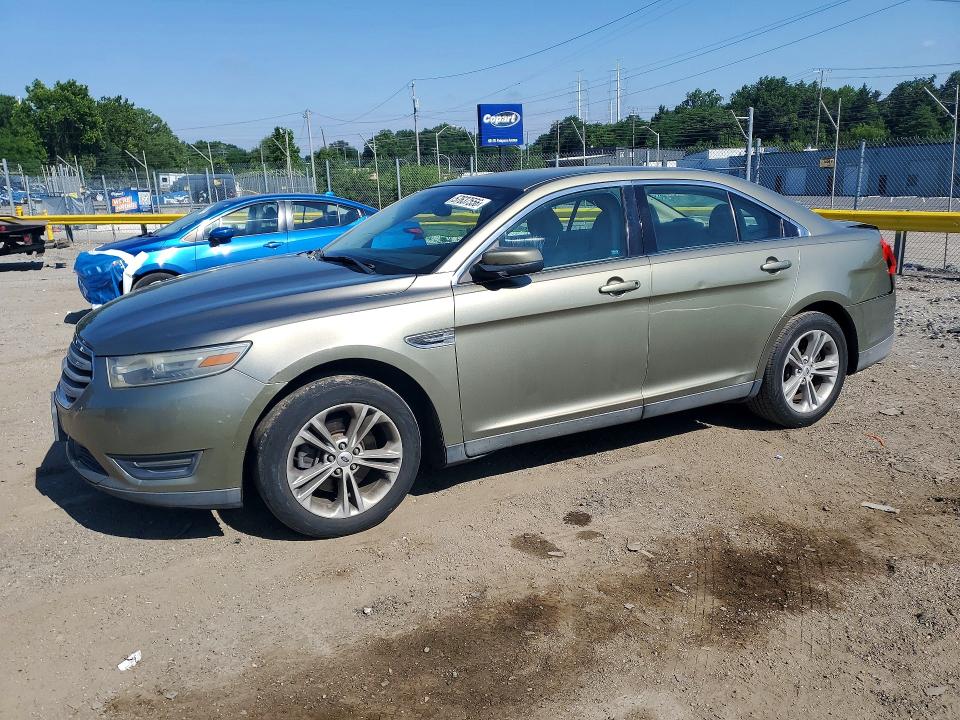 57637556 :رقم المزاد ، 1FAHP2E8XDG107634 vin ، 2013 Ford Taurus مزاد بيع