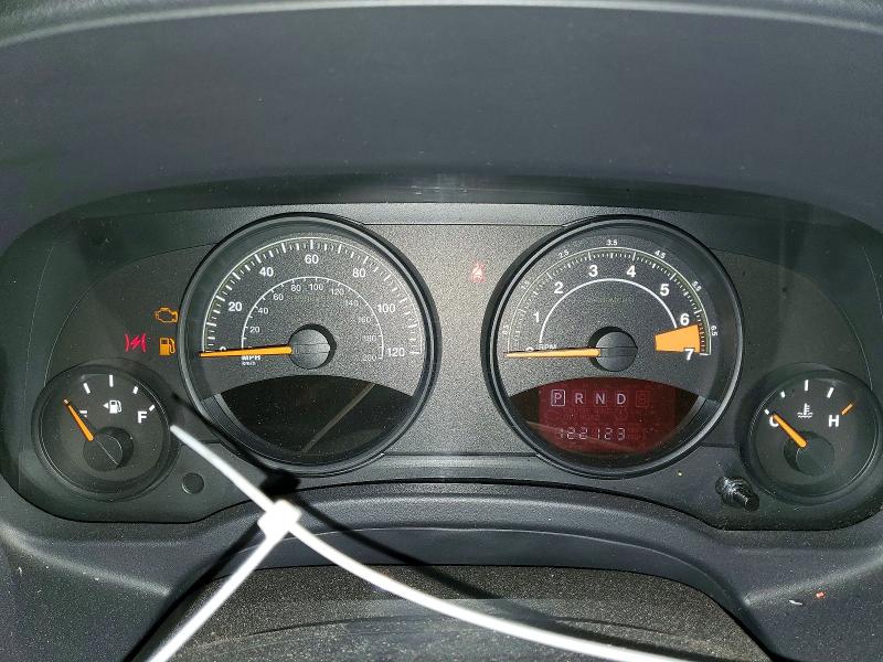 57836296 :رقم المزاد ، 1C4NJDBB0HD154737 vin ، 2017 Jeep Compass مزاد بيع
