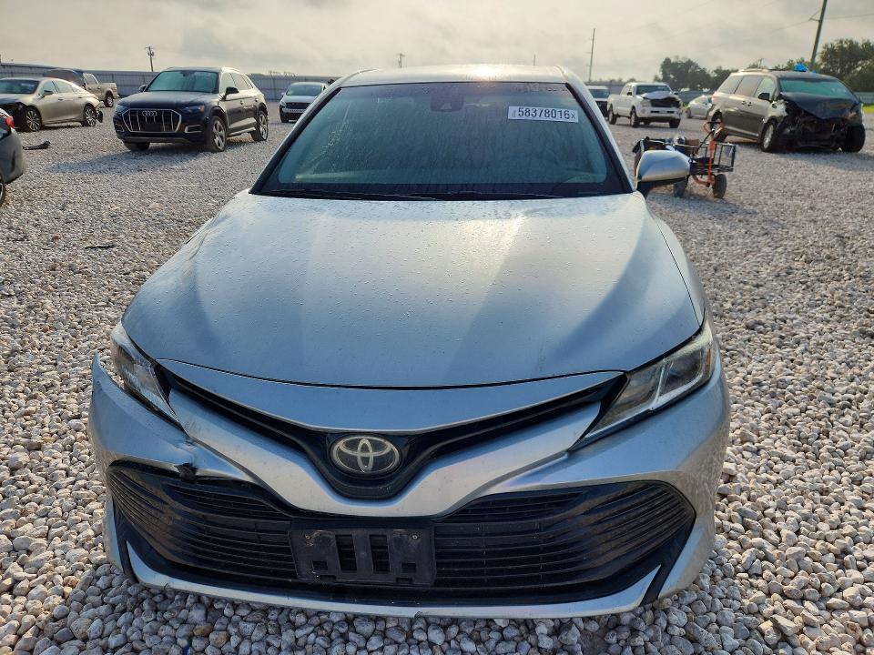 Продаж на аукціоні авто 2018 Toyota Camry, vin: 4T1B11HK7JU500941, номер лоту: 58378016