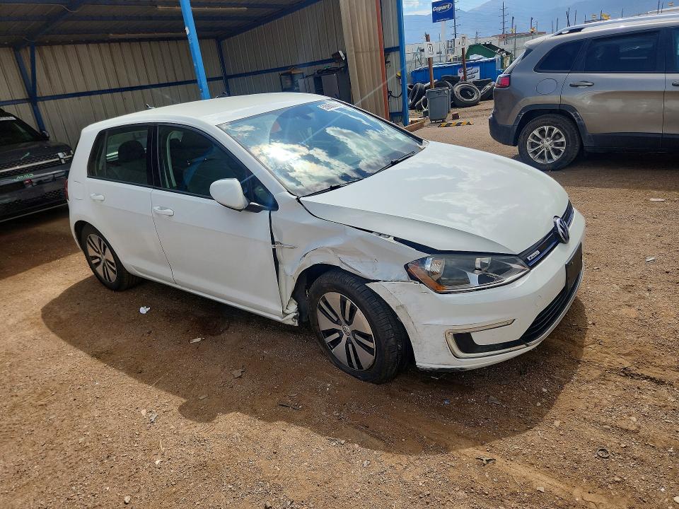 2016 Volkswagen E-golf მანქანა იყიდება აუქციონზე, vin: WVWKP7AU0GW910690, აუქციონის ნომერი: 55900096