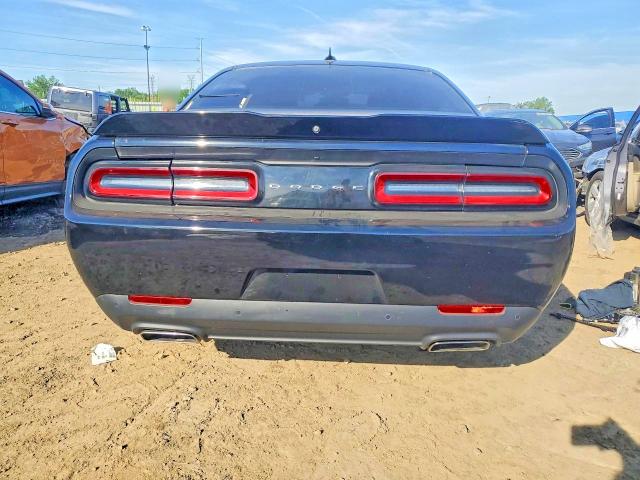 55867326 :رقم المزاد ، 2C3CDZBT4GH111853 vin ، 2016 Dodge Challenger مزاد بيع