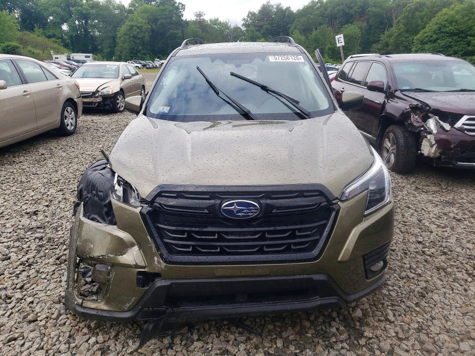 Продажа на аукционе авто 2022 Subaru Forester, vin: JF2SKAEC8NH432678, номер лота: 57256126