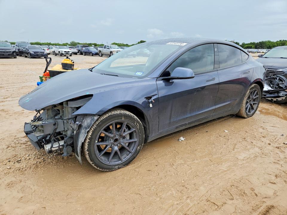 57243736 :رقم المزاد ، 5YJ3E1EA8MF051193 vin ، 2021 Tesla Model 3 مزاد بيع