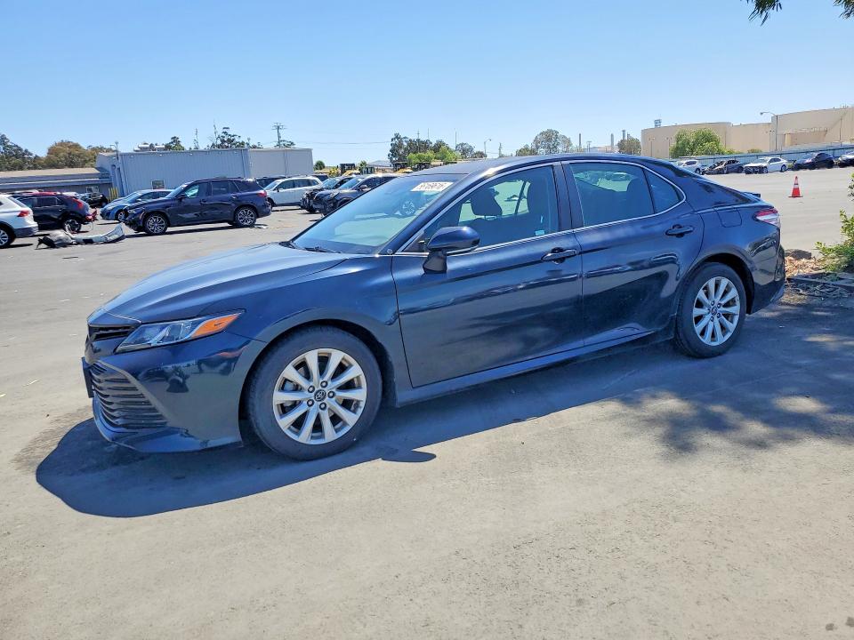 Продаж на аукціоні авто 2018 Toyota Camry, vin: 4T1B11HK6JU658316, номер лоту: 56169616